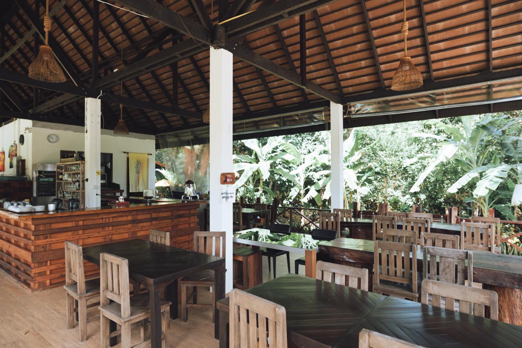 Phayamas Private Beach Resort Koh Phayam Exterior foto