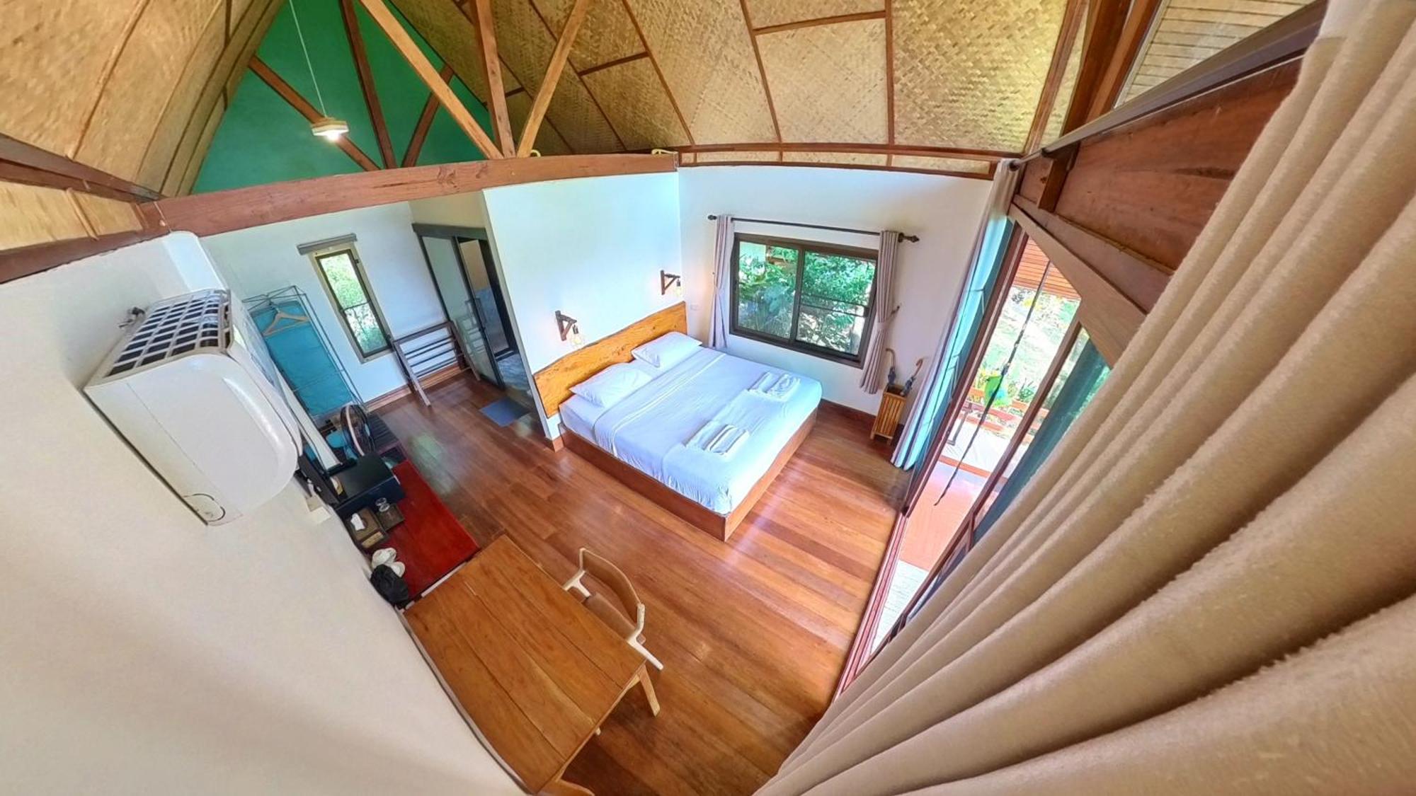 Phayamas Private Beach Resort Koh Phayam Zimmer foto